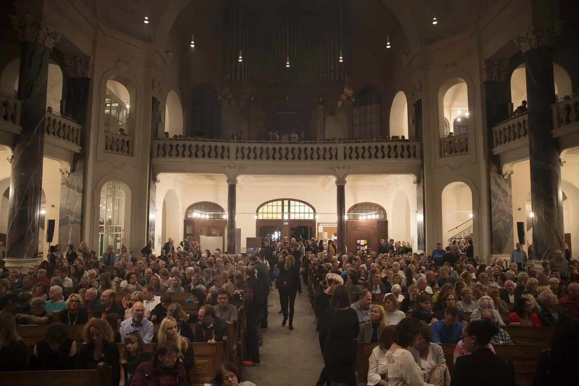 Benefit concert – image 1