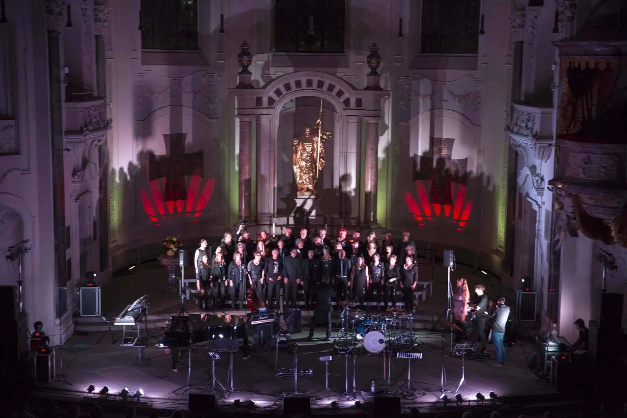 Benefit concert – image 11