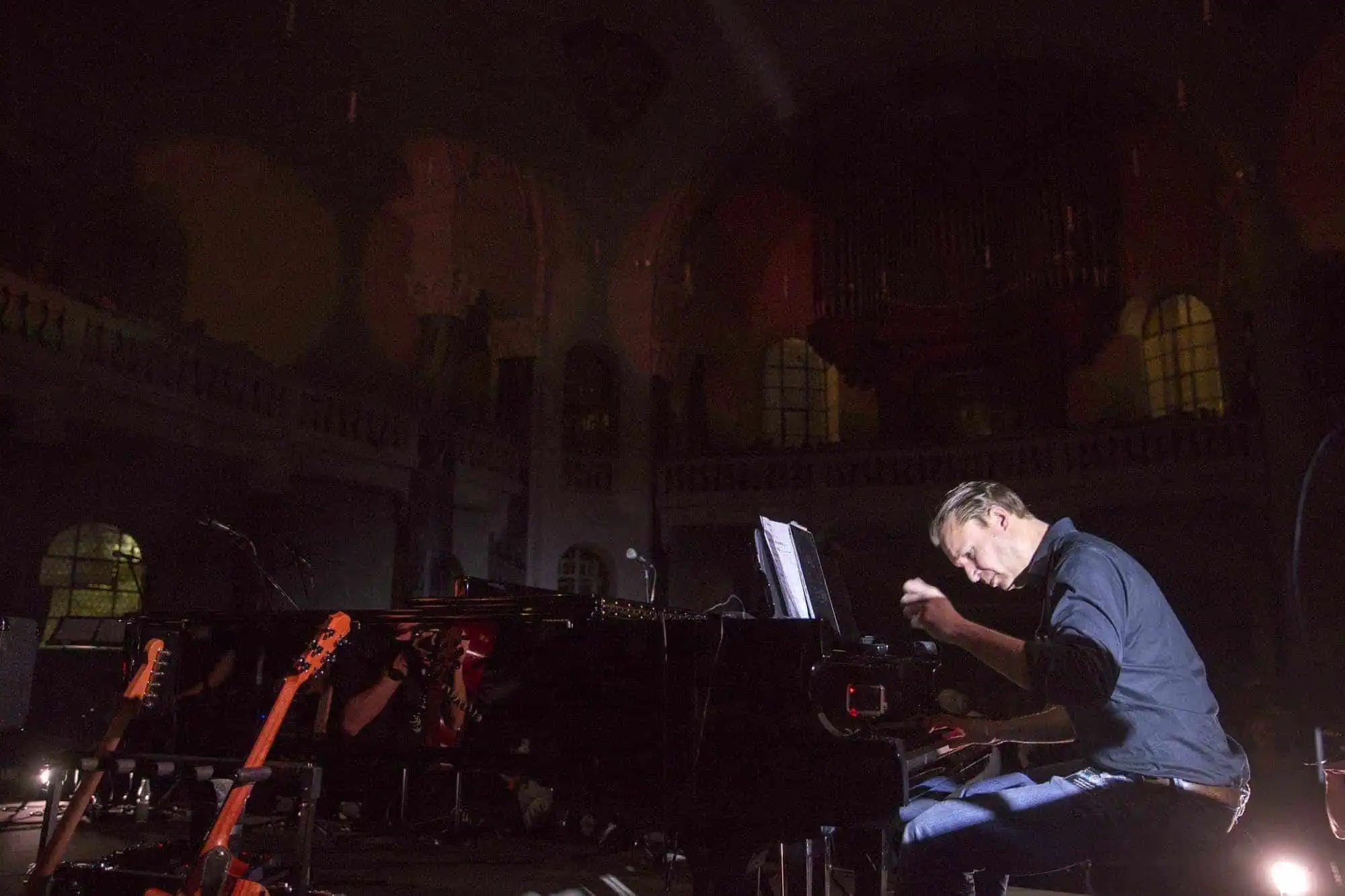 Benefit concert – image 40