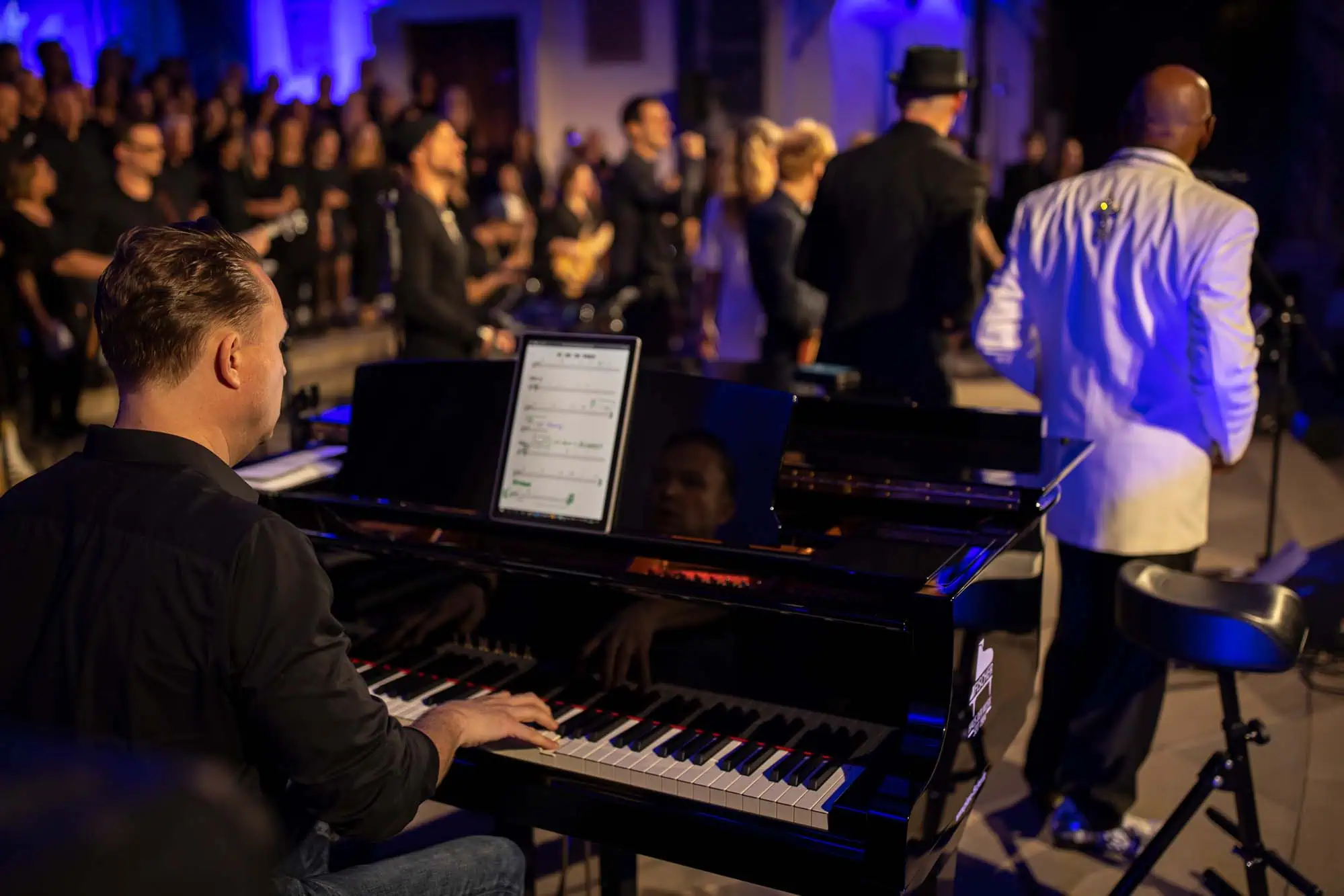 Benefit concert – image 85