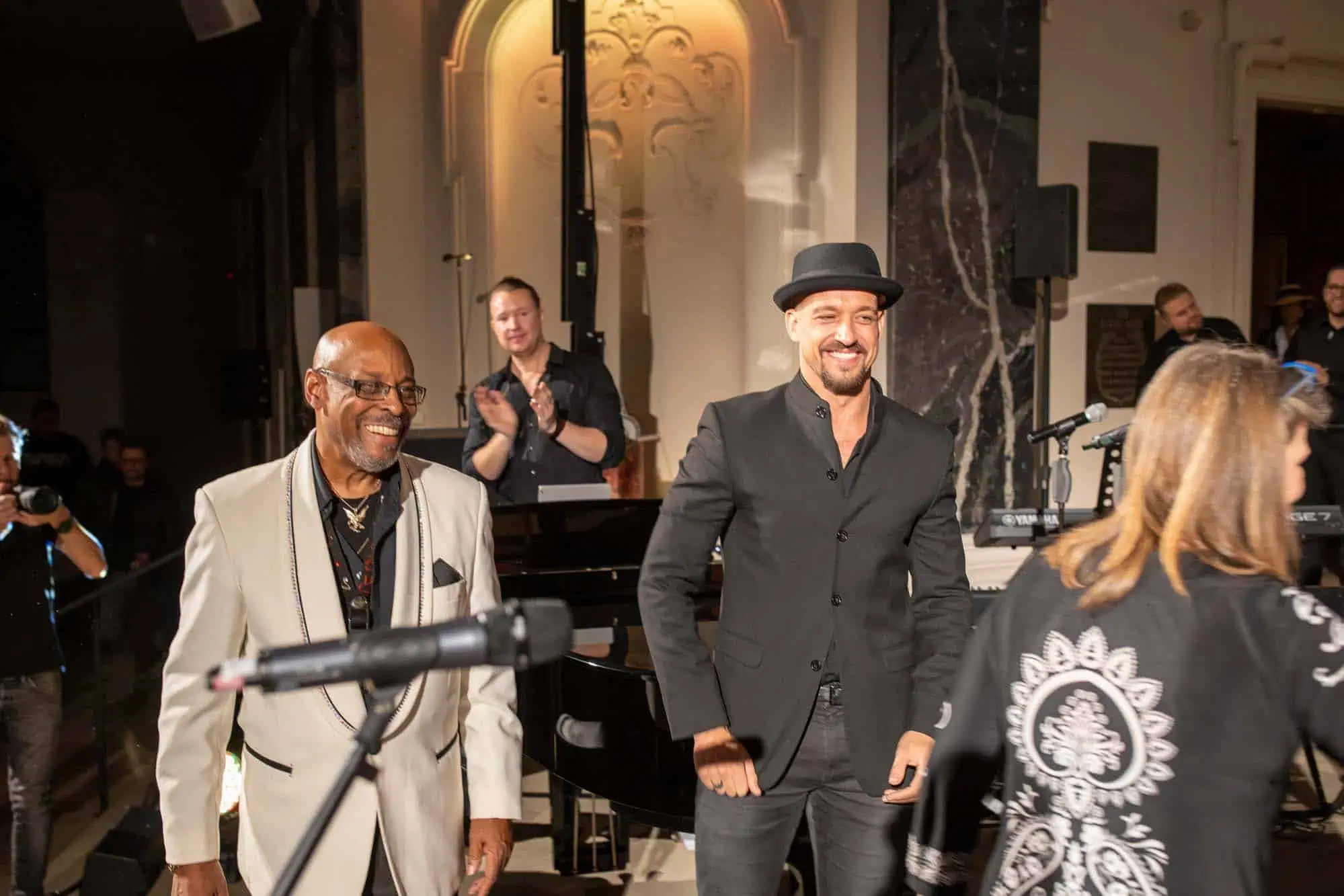Benefit concert – image 93