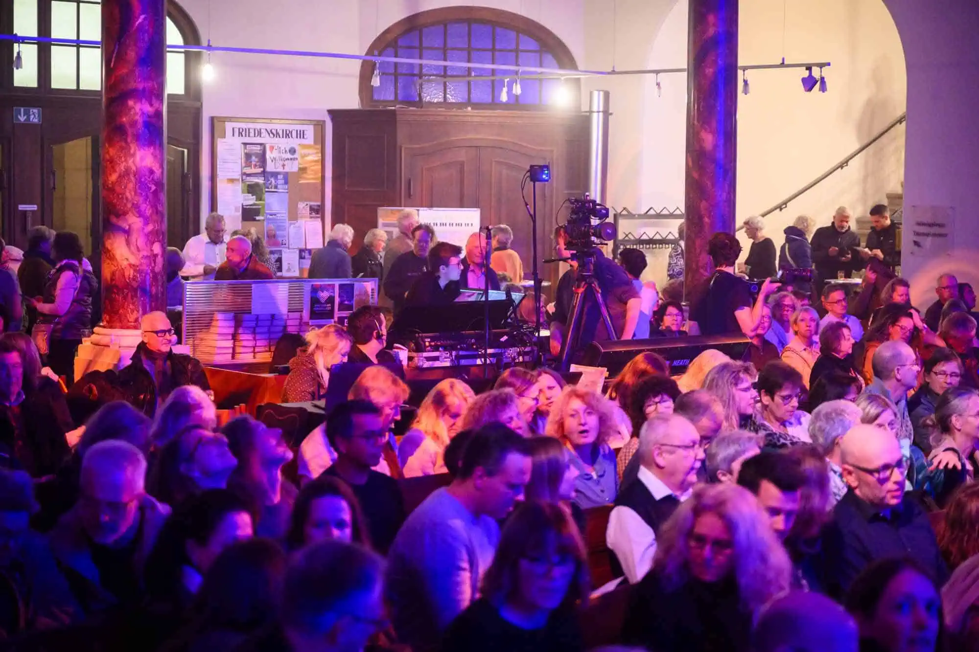 Benefit concert – image 26