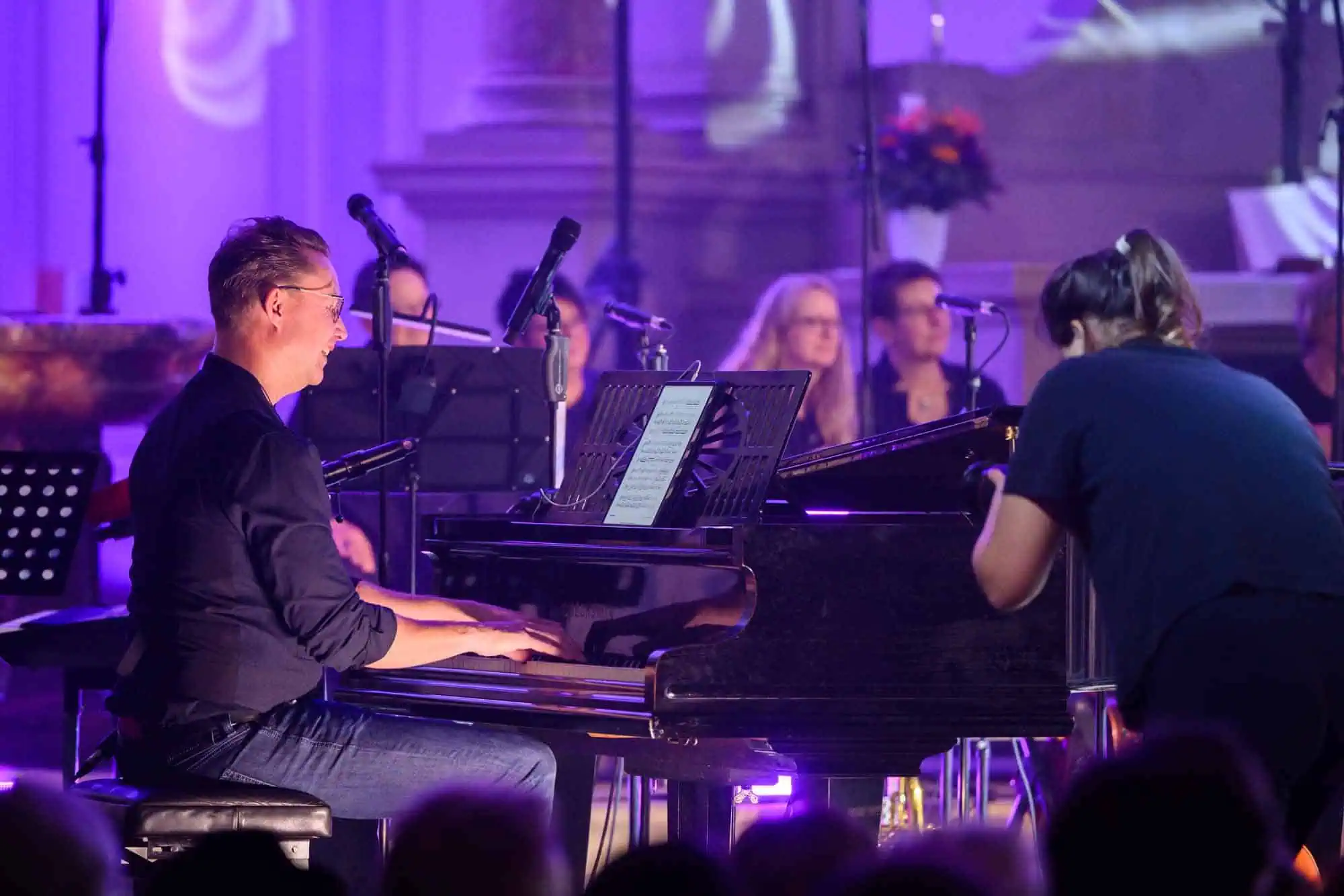 Benefit concert – image 48