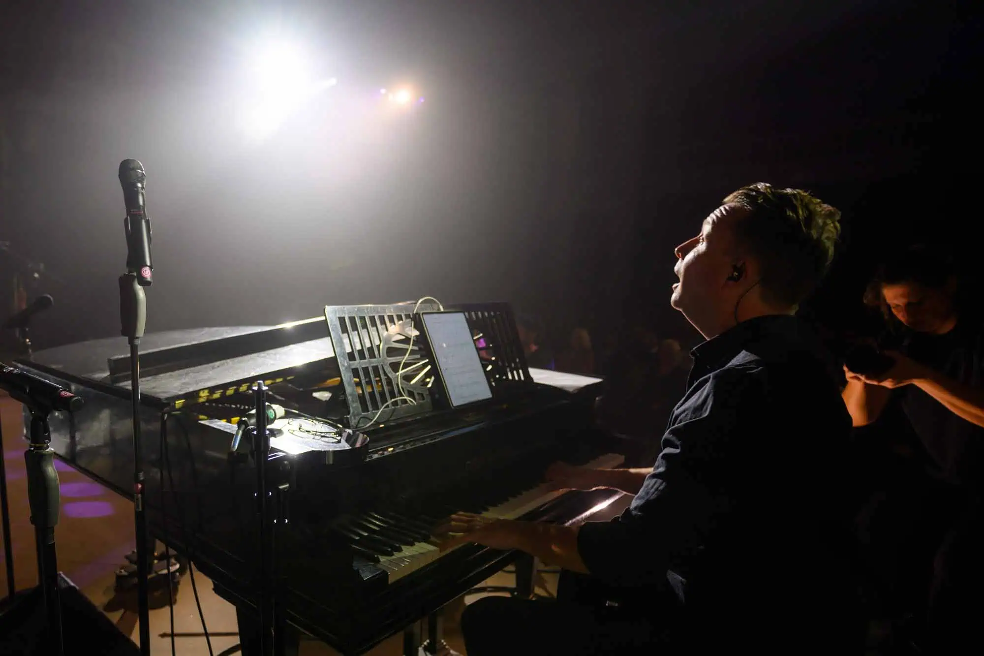 Benefit concert – image 69