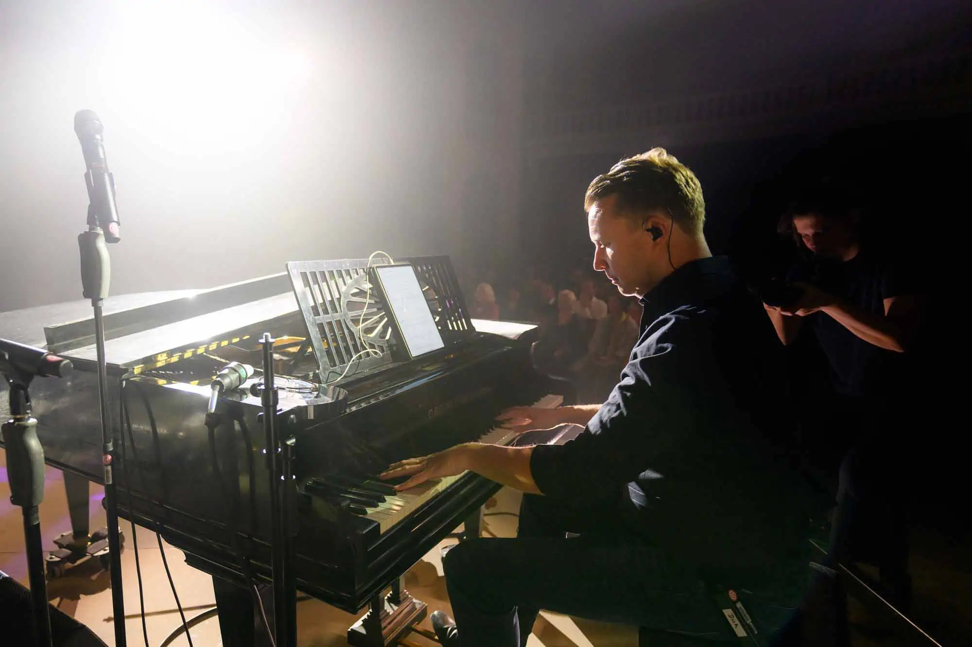 Benefit concert – image 70