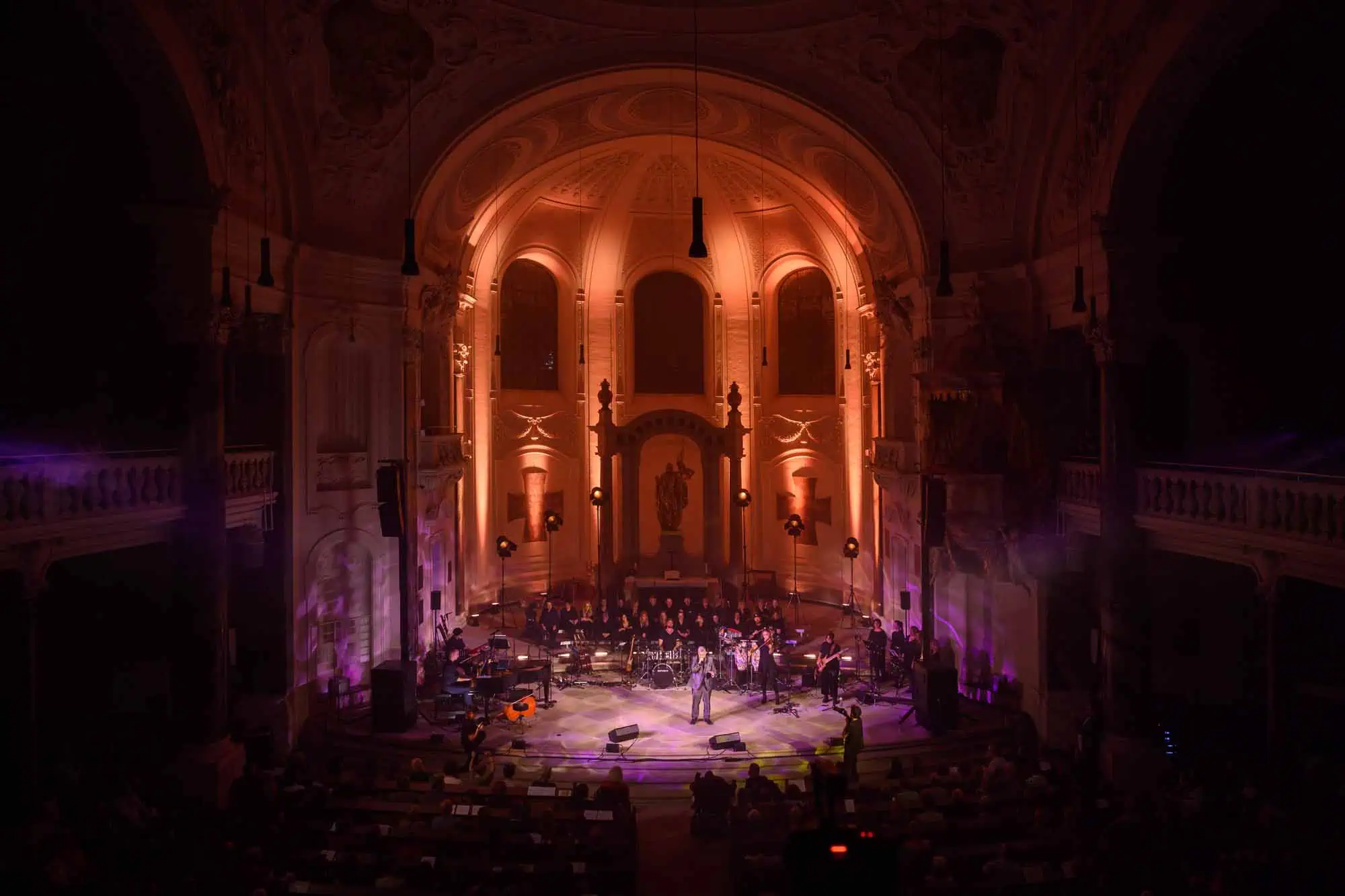 Benefit concert – image 95