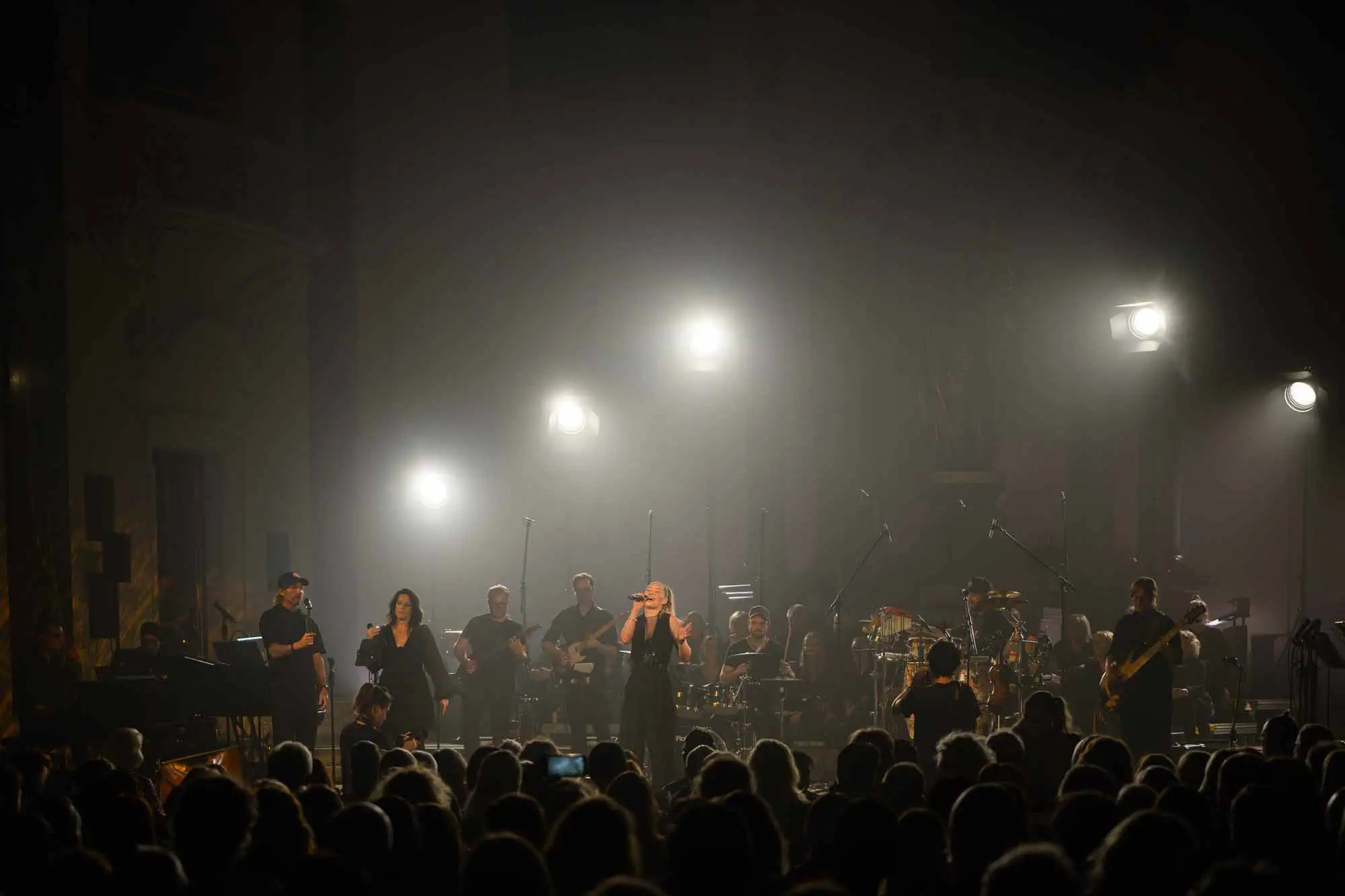 Benefit concert – image 118
