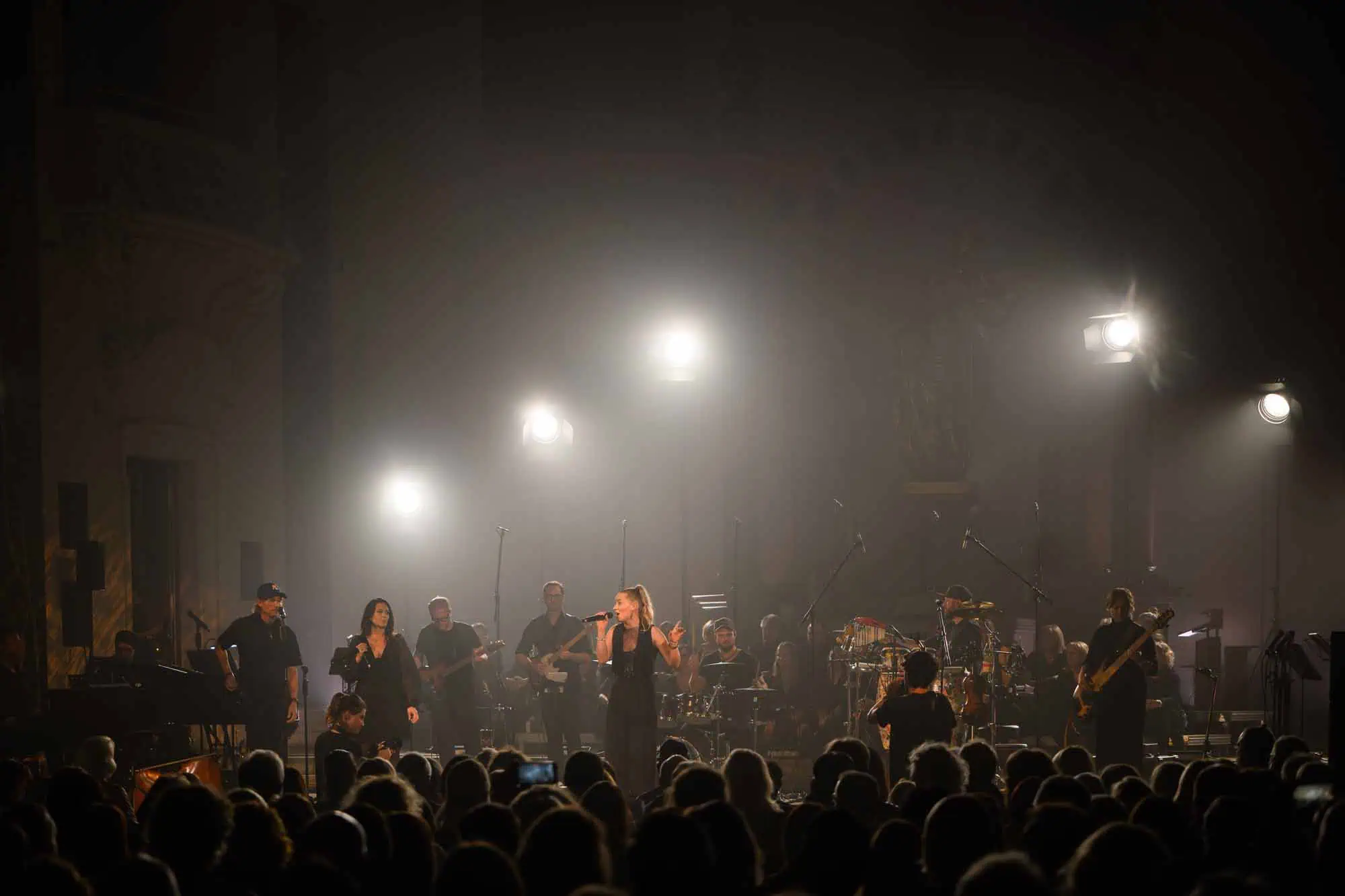 Benefit concert – image 119