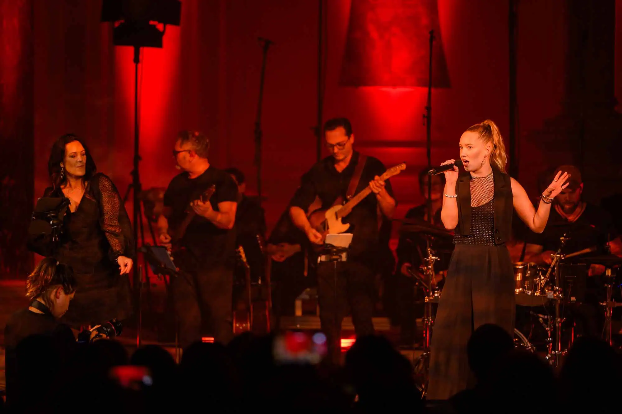 Benefit concert – image 120