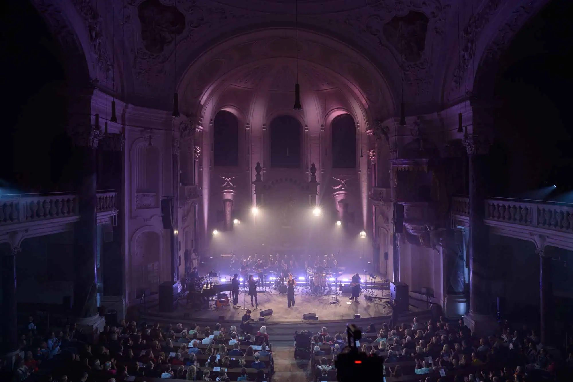 Benefit concert – image 128