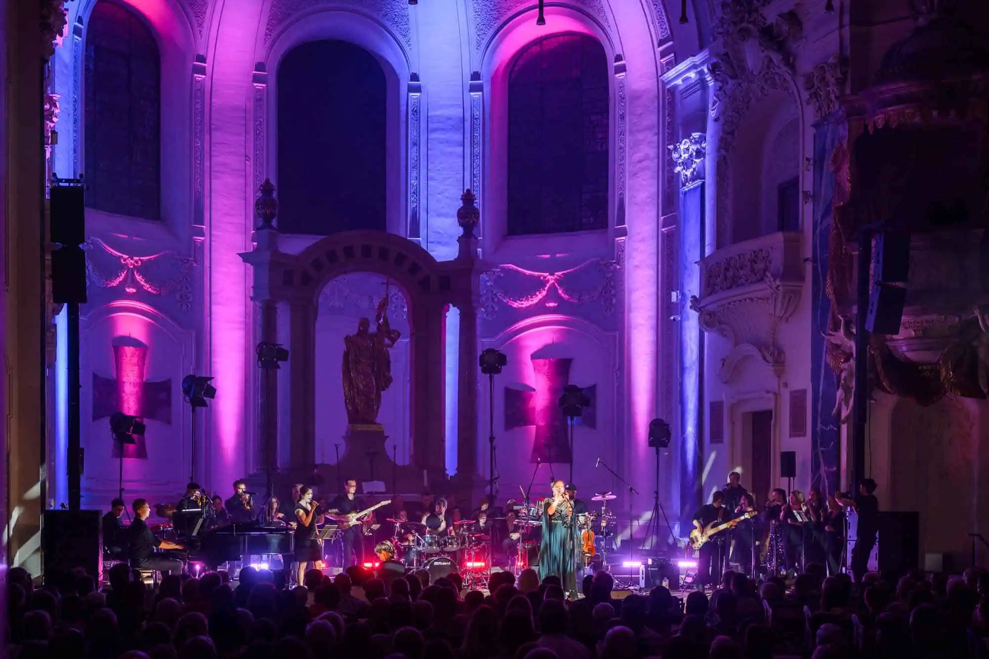 Benefit concert – image 175