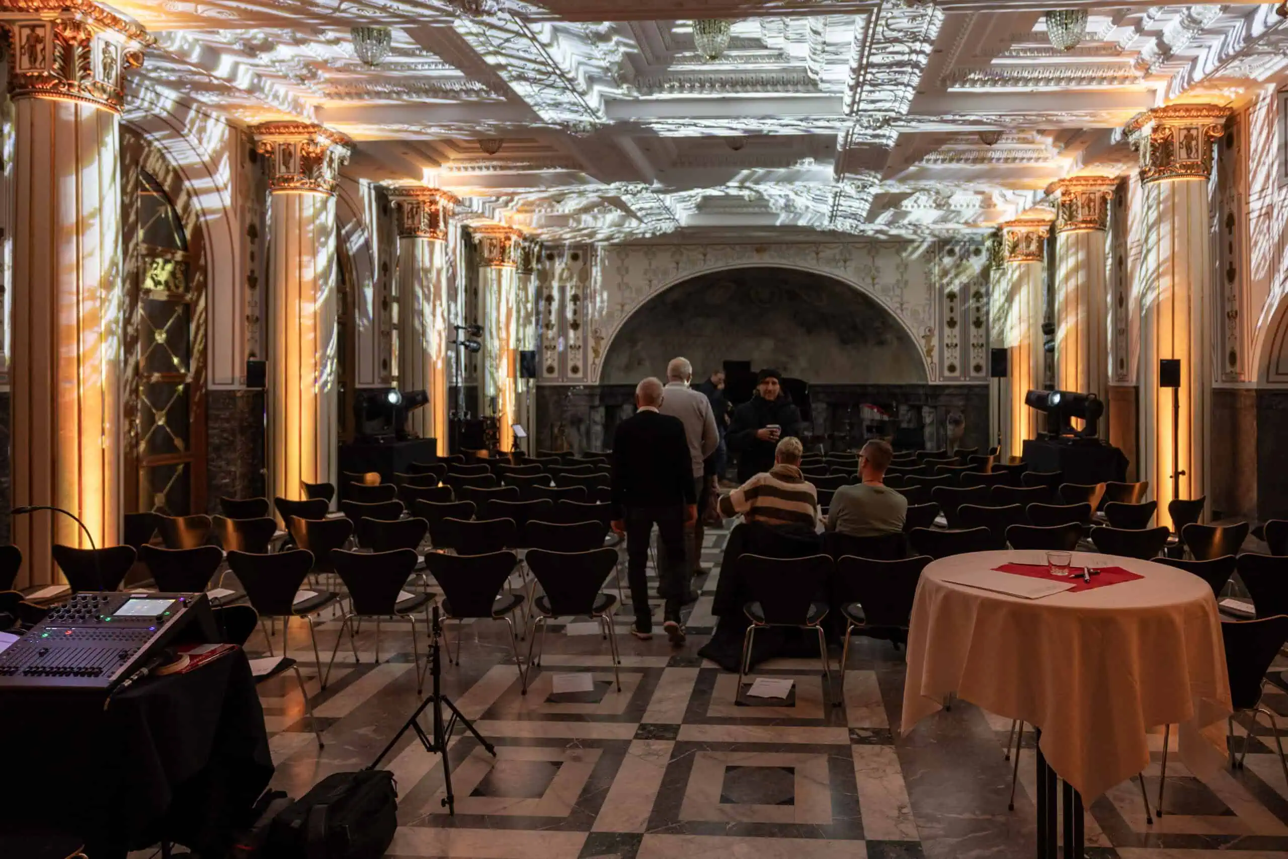 Benefit concert – image 1