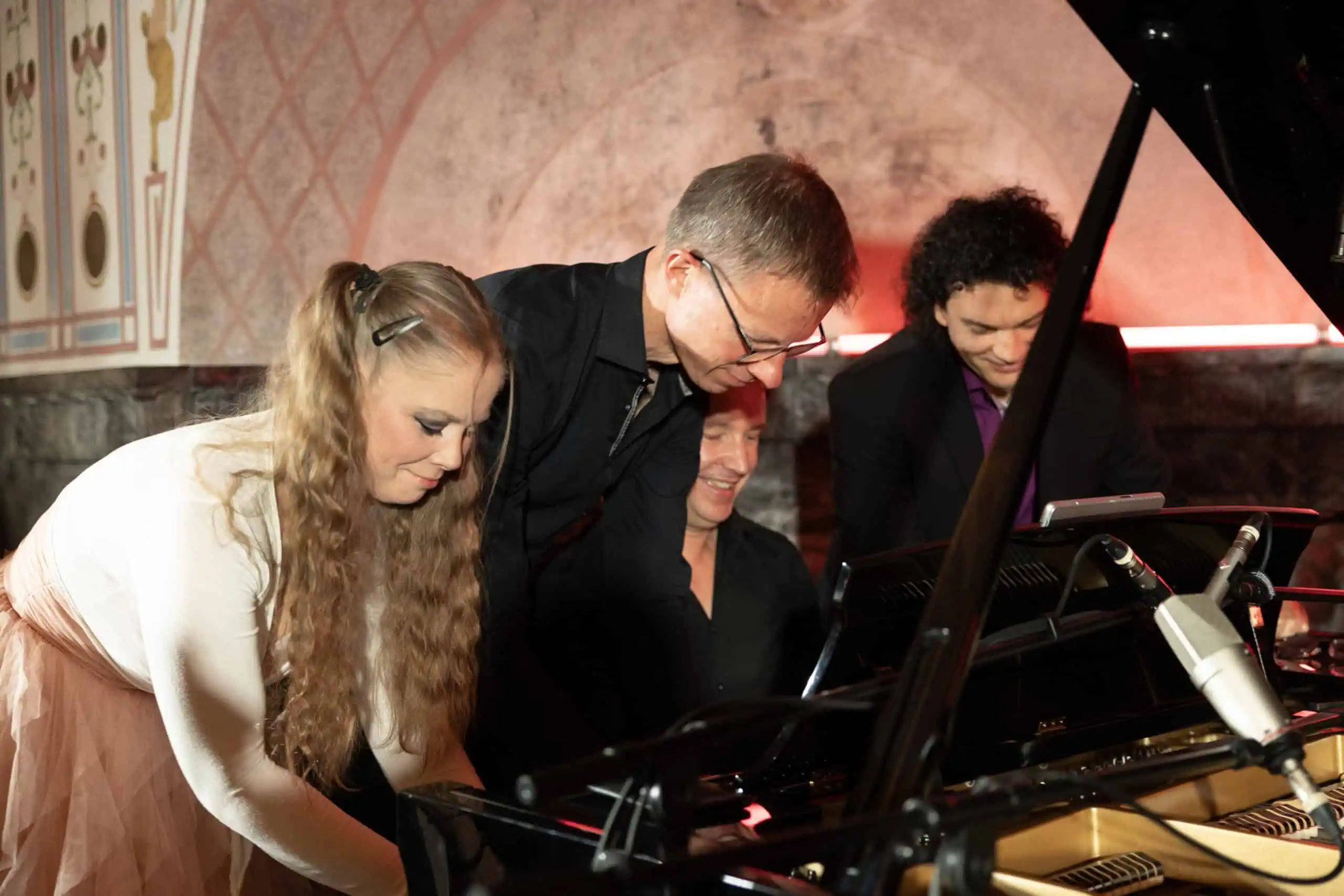 Benefit concert – image 67