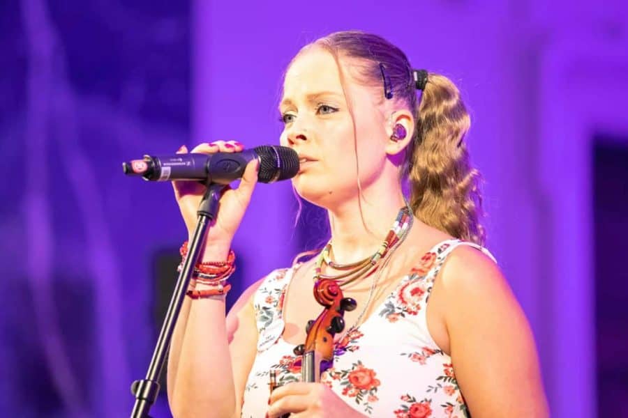 Kartenhaus | VONA BUNT | Was uns am Herzen liegt 2019